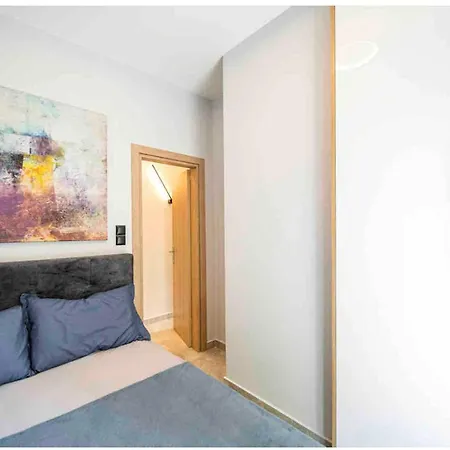 Ares Apartment *
